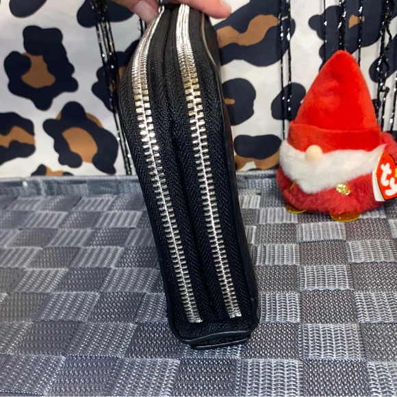 MICHAEL KORS SMARTPHONE WALLET - Picture 11 of 15